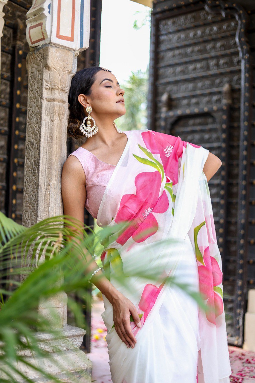 π€ Off-White Printed Georgette Saree Redy To Wear  with Blouse π€